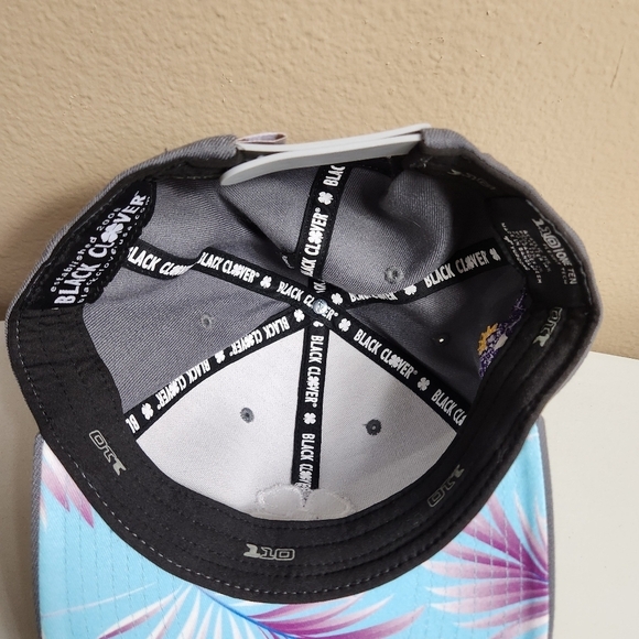 Flexfit Tech One Ten 110 Black Clover Gray Embroidered Golf Hat/Surprise Arizona - Picture 11 of 14